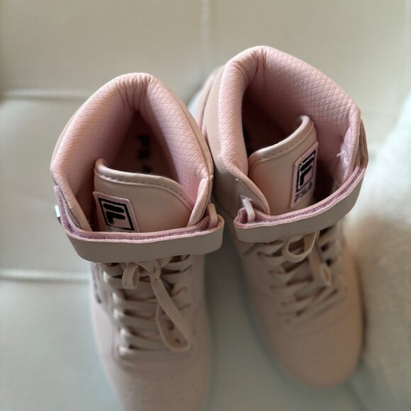 FILA's women's chic light pink high-ankle sneakers - Picture 5 of 6